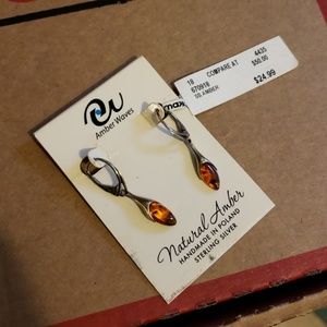 NWT Natural amber earrings
